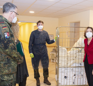 Ministerpräsidentin Malu Dreyer dankt Bundeswehr für Mithilfe in Pflegeeinrichtungen
