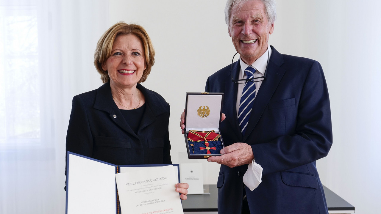Ministerpräsidentin Malu Dreyer und Professor Christoph Huber