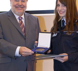 2011 erhielt Miriam Welte die Sportplakette des Landes von Ministerpräsident Beck;  Bild: Melanie Bauer, rlp-Archiv