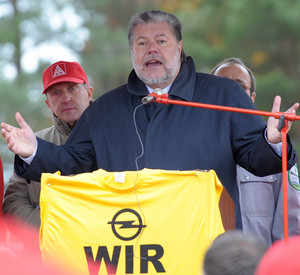 Kurt Beck bei der Opel-Protestveranstaltung; Bild:dpa