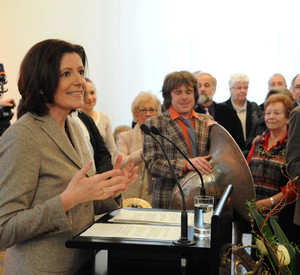 Ministerpräsidentin Malu Dreyer begrüßt engagierte Bürgerinnen und Bürger in der Staatskanzlei;