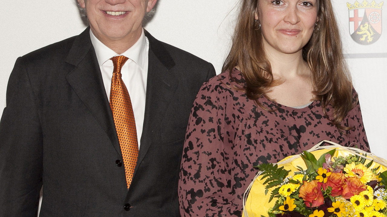 Der Landesbeauftragte für den Datenschutz und die Informationsfreiheit, Edgar Wagner und  Preisträgerin Dominique Facciorusso; Bild: LfdD