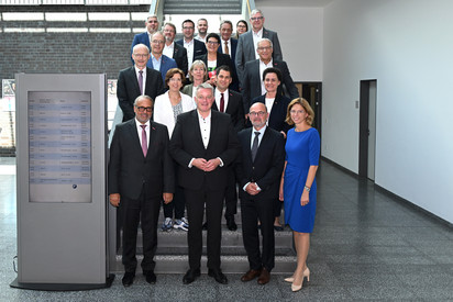 Ministerrat im Dialog mit Kammern: Gute Rahmenbedingungen für ein starkes Handwerk Ministerrat im Dialog mit Kammern: Gute Rahmenbedingungen für ein starkes Handwerk