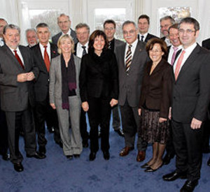 Minitserrat und Vorstand der BASF; Bild: Sämmer