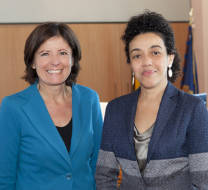 Ministerpräsidentin Malu Dreyer mit der Kapverdischen Botschafterin Maria Cristina Pereira; Bild: Martina Pipprich / © Staatskanzlei