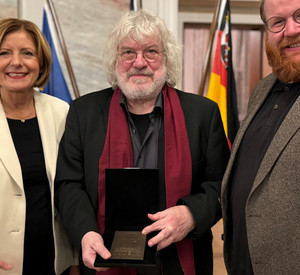 Joachim Reidenbach mit der Peter-Cornelius-Plakette ausgezeichnet