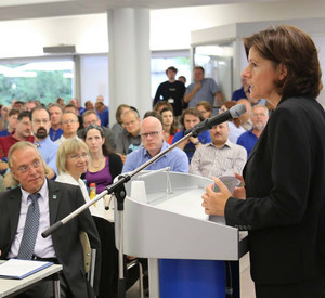 Dreyer bei der Betriebsversammlung der Firma Schott in Mainz; Bild: Alexander Sell