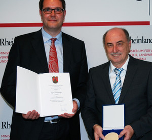 Alexander Schweitzer und Jürgen Stutzenberger; Bild: W. Maier, MWVLW-RLP
