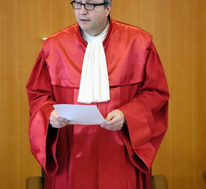 Andreas Voßkuhle, Vorsitzender des Zweiten Senats beim Bundesverfassungsgericht, verkündete das Urteil zur Richterbesoldung; Bild: dpa