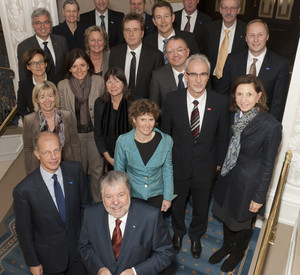 Gruppenfoto: Landesregierung und Vorstand der BASF SE; Bild: BASF SE