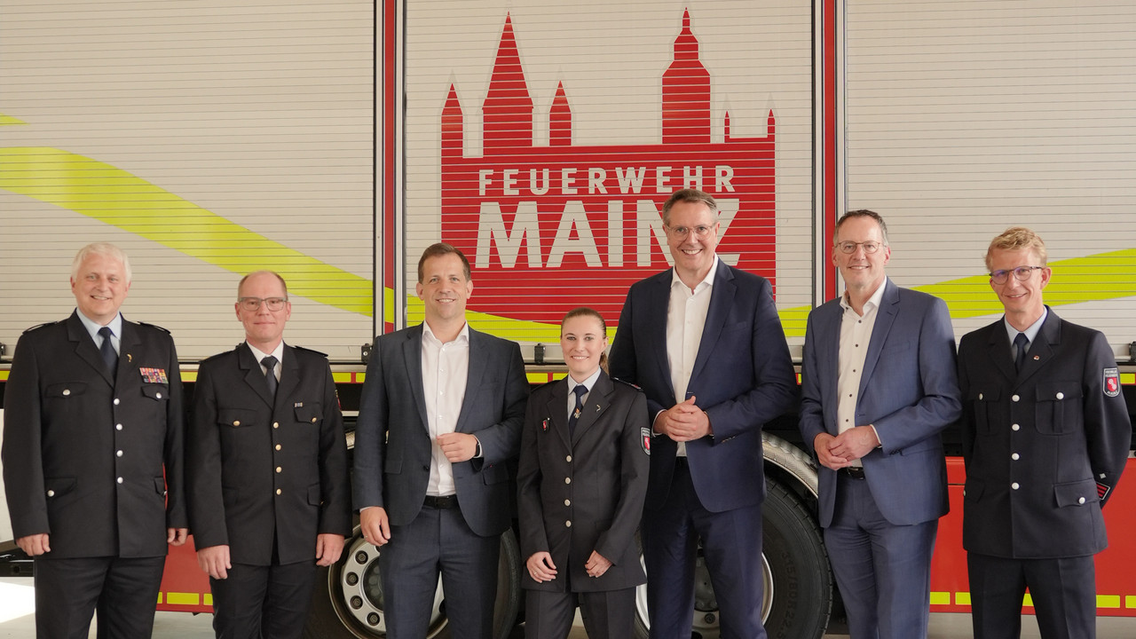 Auftakt zu "Respekt. Bitte!" bei der Feuerwehr in Mainz.