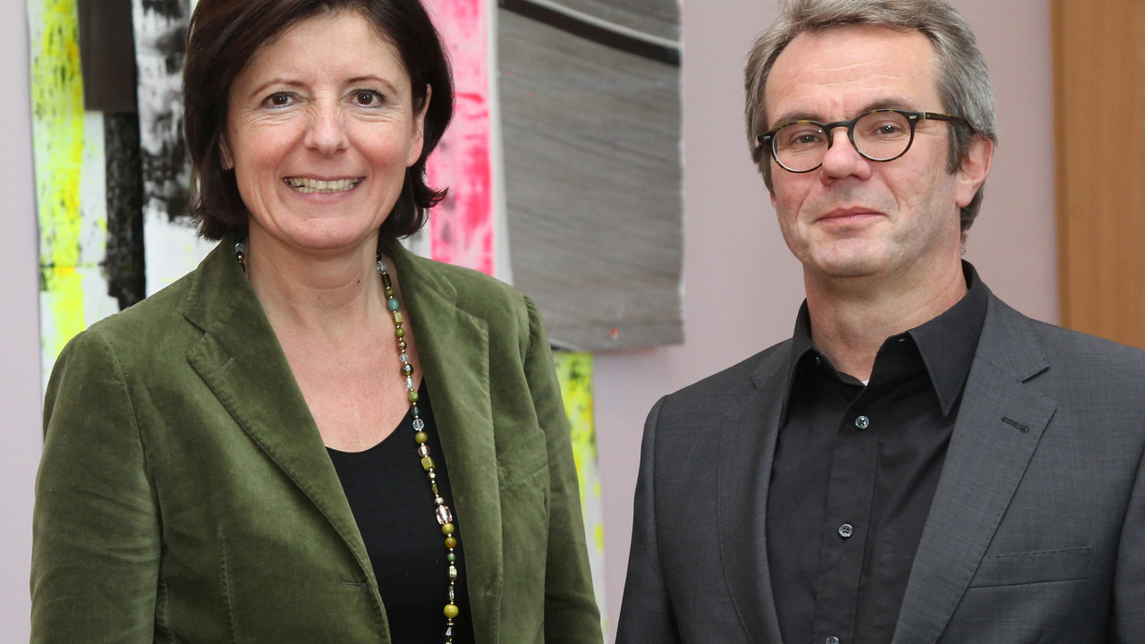 Ministerpräsidentin Malu Dreyer mit dem Direktor der LpB, Wolfgang Faller; Bild: Stefan Sämmer / © Staatskanzlei