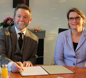 Recteur Jean François Chanet und Ministerin Dr. Stefanie Hubig 