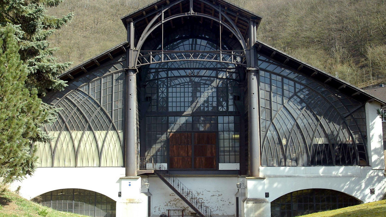 Die Sayner Hütte bei Bendorf; Bild dpa