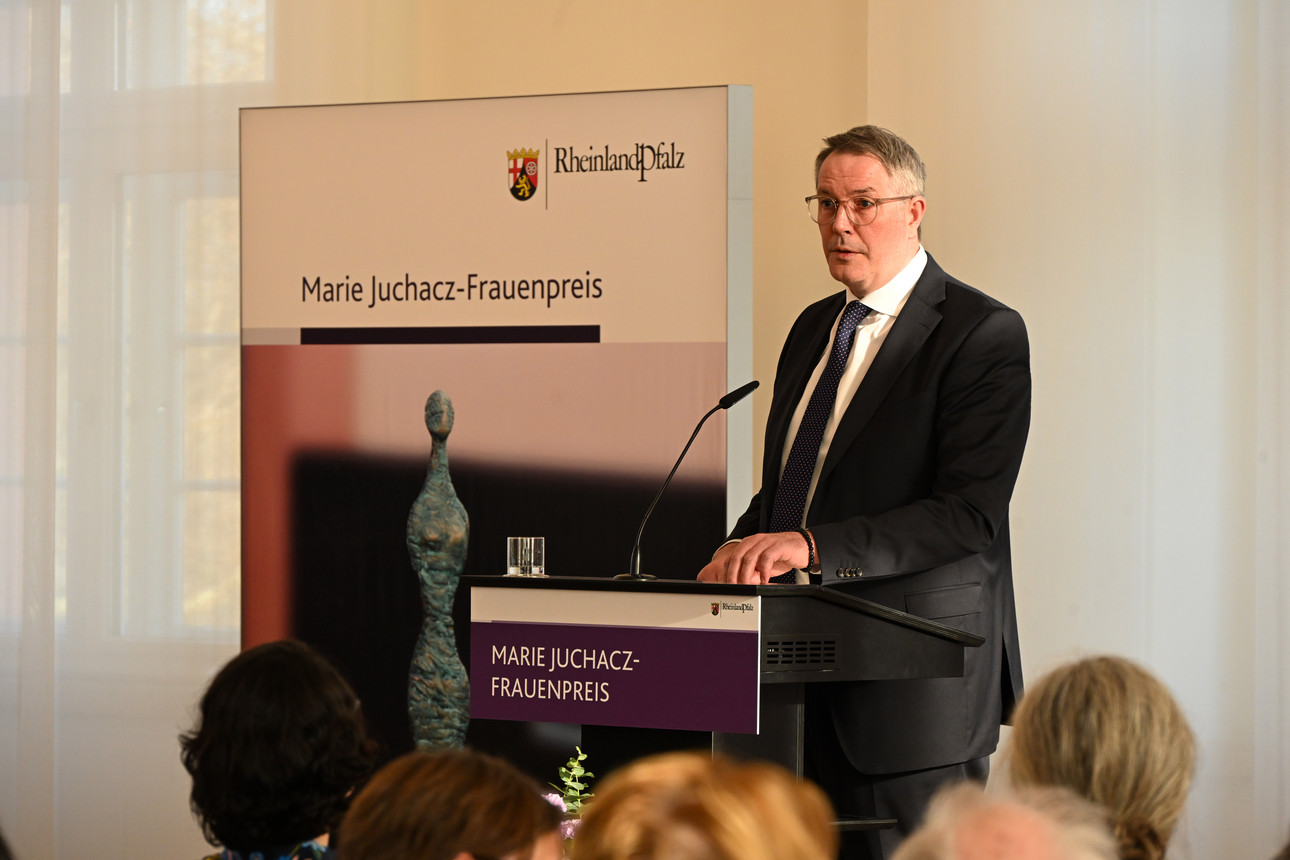 Verleihung des Marie-Juchacz-Frauenpreises 2025 an Christina Clemm