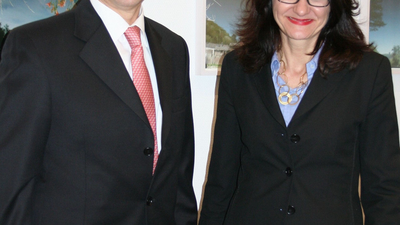 Staatssekretärin Kraege und Generalkonsul Hadi Hameed; Bild: rlp-stk