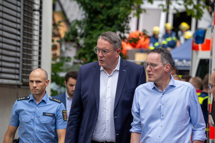 Alexander Schweitzer und Michael Ebling in Kröv.