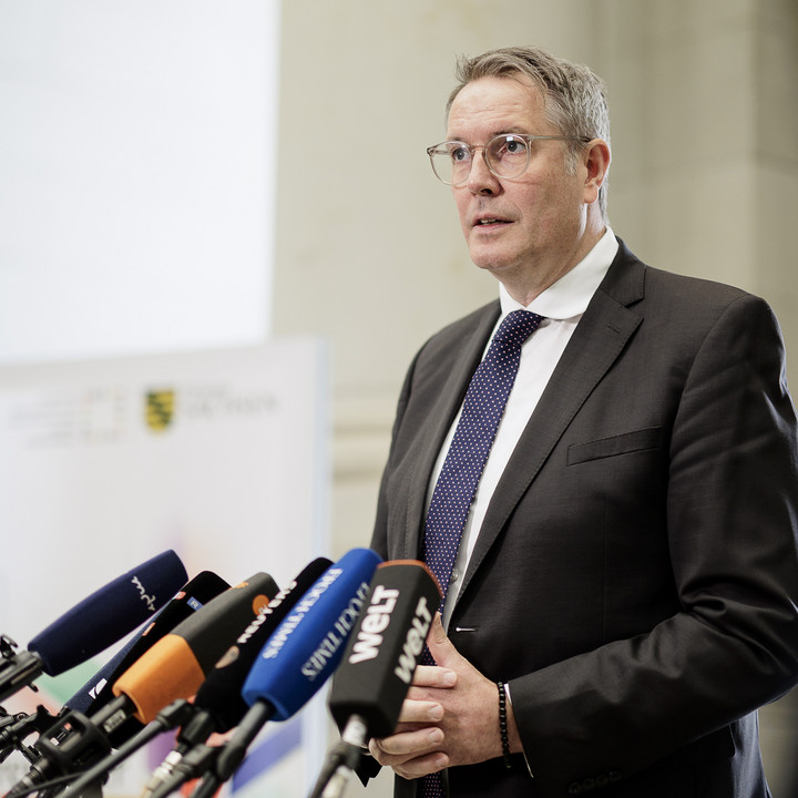 Ministerpräsident Alexander Schweitzer bei der MPK in Berlin