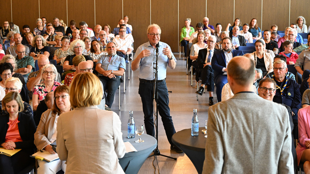 „Im Land daheim-Tour“ von Ministerpräsidentin Malu Dreyer im Rhein-Hunsrück-Kreis