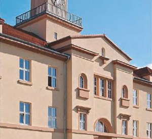 Ehemalige Turenne-Kaserne in Neustadt/Weinstraße; Bild: GDKE
