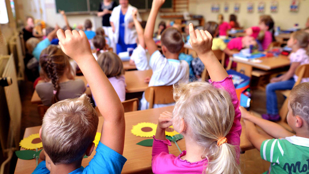 Grundschüler in einer Klasse