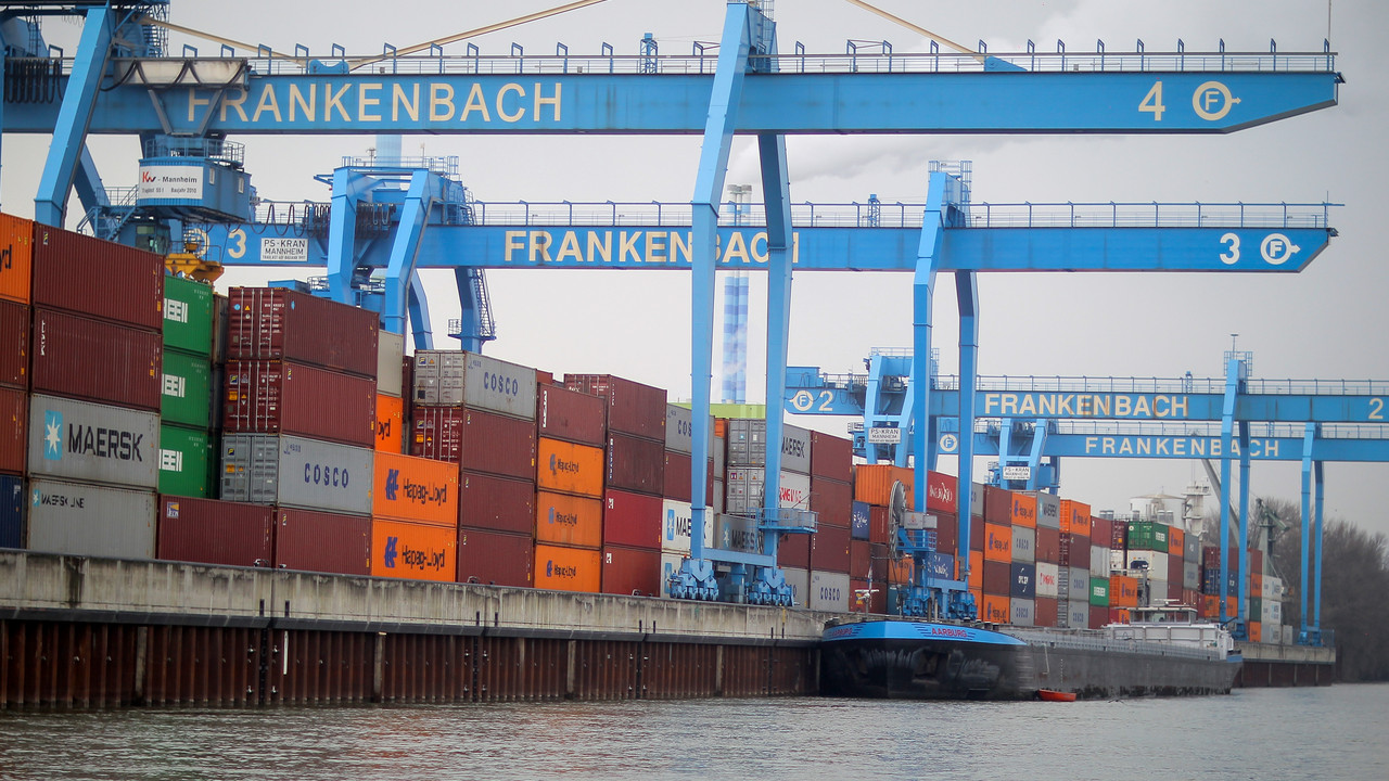 Container Terminal im Mainzer Hafen