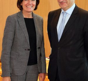 Ministerpräsidentin Malu Dreyer und der französische Botschafter Philippe Etienne; Bild:  Sämmer / © Staatskanzlei