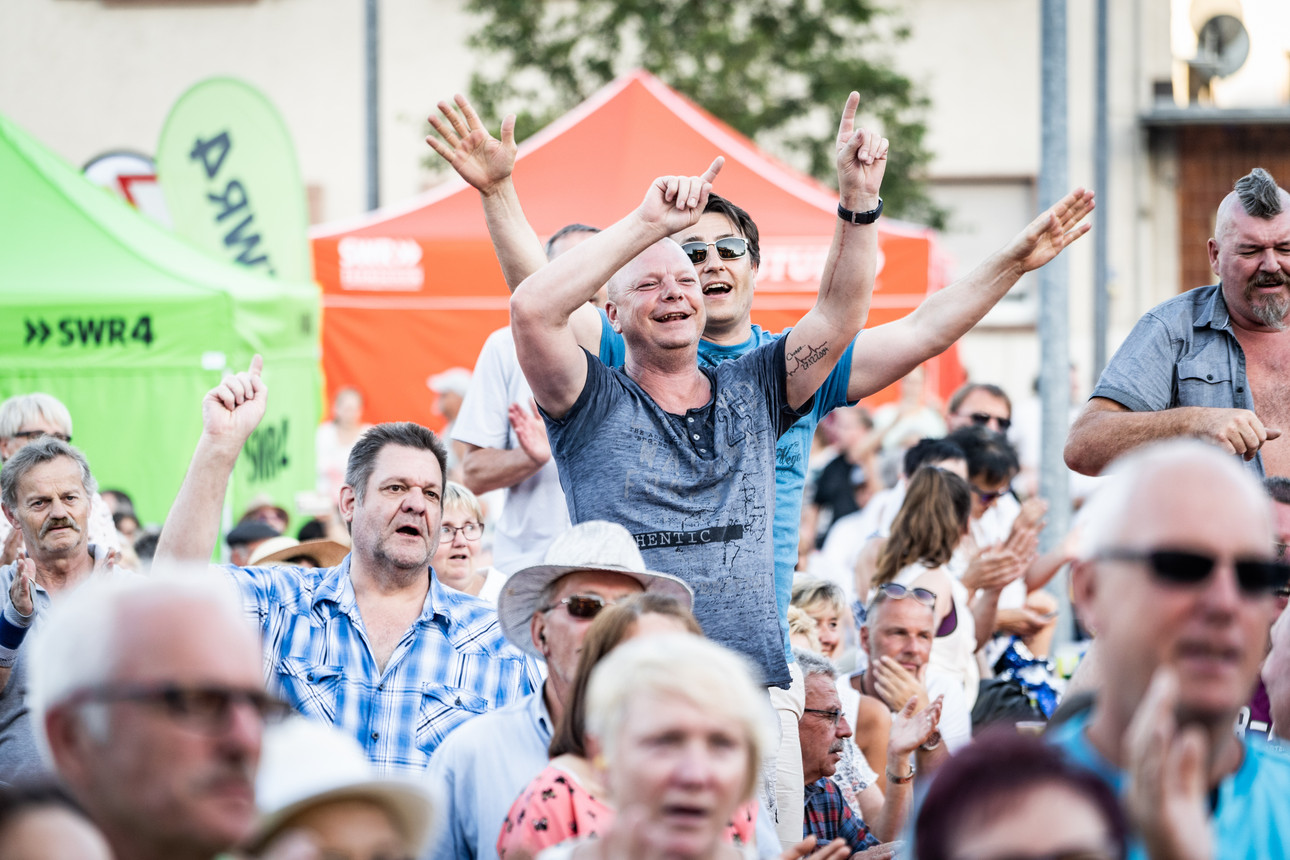 Vom 28. bis 30. Juni 2019 haben rund 100.000 Besucherinnen und Besucher den 35. Rheinland-Pfalz-Tag in der Trifelsstadt Annweiler gefeiert. Mit insgesamt vier Schwerpunktthemen, das Historische -, das Kulinarische -, das Aktive - sowie das Innovative Trifelsland, konnte die Region und insbesondere die Stadt, welche auch ihr 800-jähriges Stadtrechtsjubiläum feierte, auf vielfältige Weise erlebt und entdeckt werden.