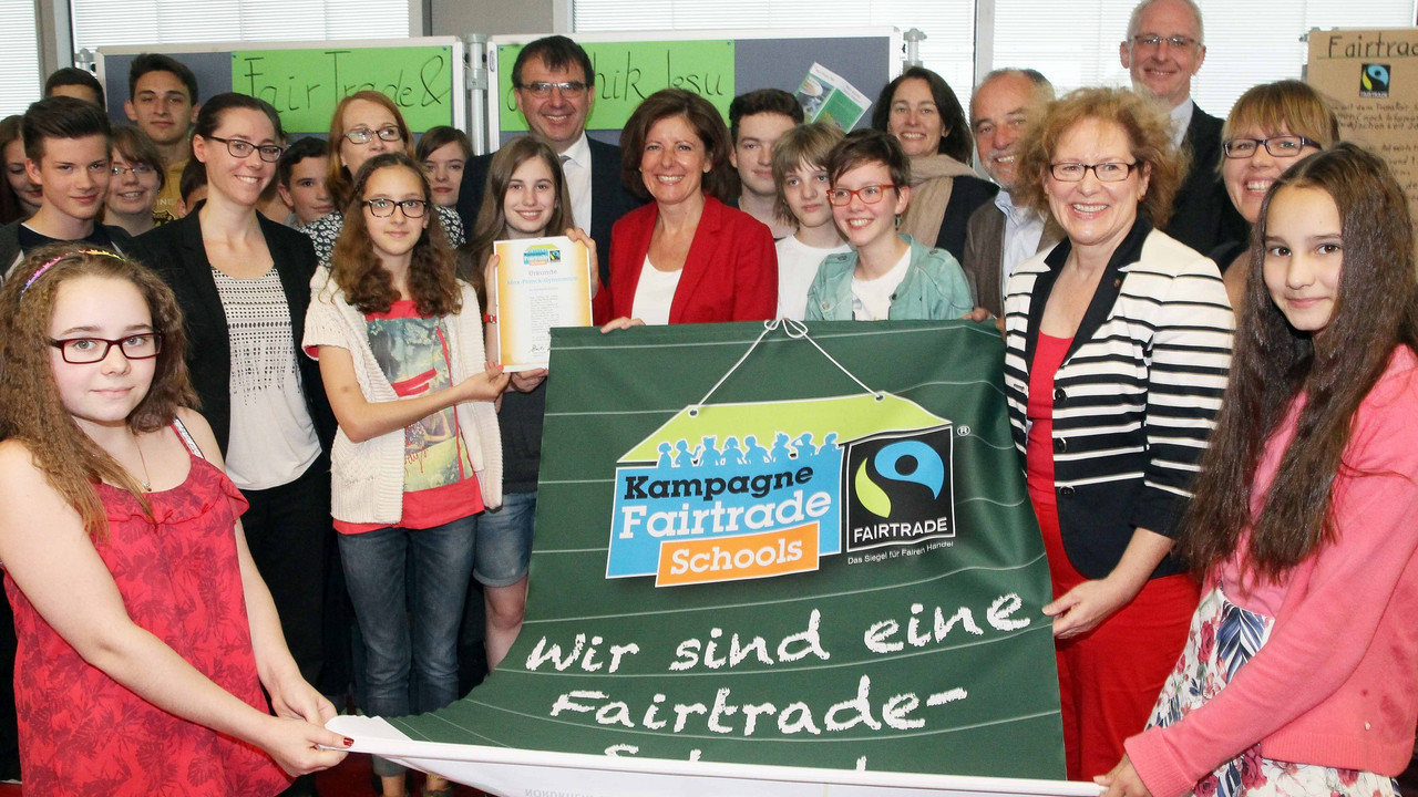 Ernennung des Max-Planck-Gymnasiums in Trier zur Fairtrade-School.