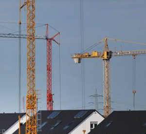 Der Landesgrundstücksmarktbericht gibt Auskunft über den rheinland-pfälzischen Immobilienmarkt; Bild: dpa