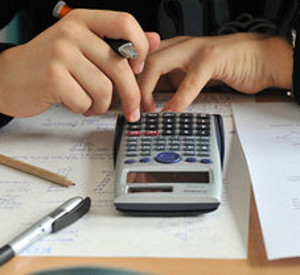 Land unterstützt Arbeitnehmer bei Weiterbildung