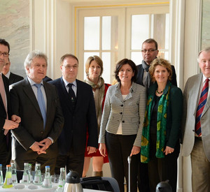 Teilnehmer des Energiegipfels der Großregion in Trier (v.l.n.r.): Reinhold Jost (Minister für Umwelt und Verbraucherschutz Saarland), Jean Schuler (Délégué aux Affaires Transfrontalières, Conseil Général de la Moselle), Michel Obiegala (Vice-Prés