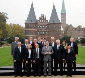 Die Ministerpräsidenten der Länder in Lübeck;Bild: dpa