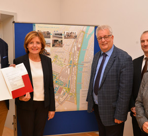 Oberbürgermeister Wolfram Leibe, Ministerpräsidentin Malu Dreyer, Andreas Ludwig (Beigeordneter und Baudezernent Stadt Trier), Marc Borkam (Ortsvorsteher Trier-West/Pallien), Elvira Garbes (Bürgermeisterin und Sozialdezernentin Stadt Trier).