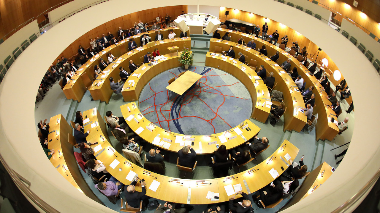 Festakt zum 30-jährigen Bestehen der Alevitischen Gemeinde Deutschland mit Unterzeichnung des Vertrages zwischen dem Land Rheinland-Pfalz und der Alevitischen Gemeinde Deutschland e.V.