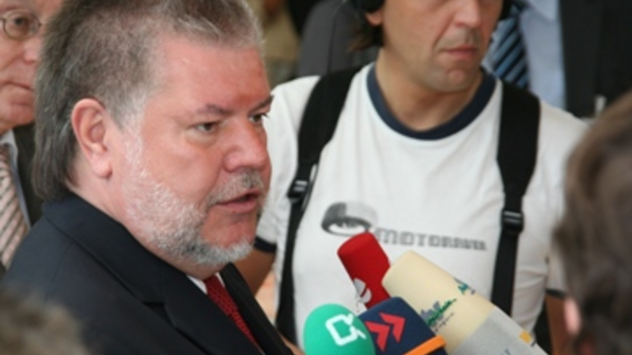Ministerpräsident Kurt Beck im Interview beim Multimediakongress 2009