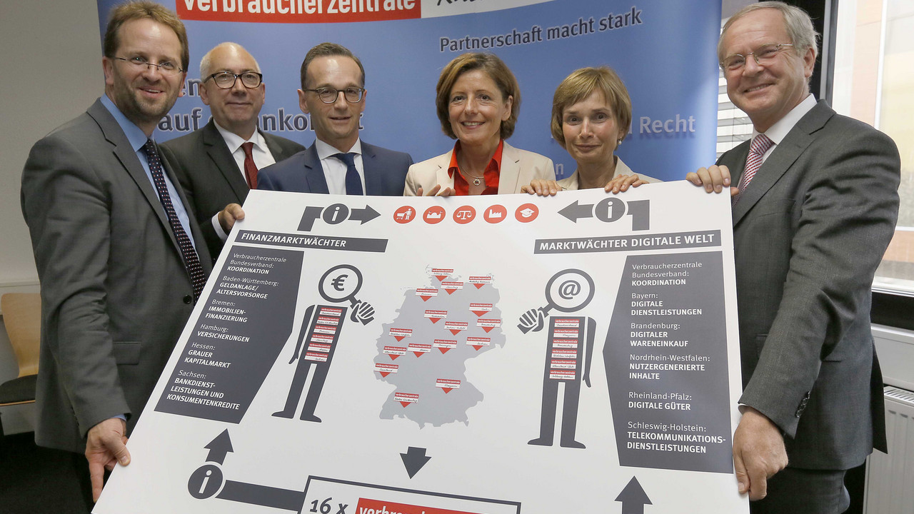 Ministerpräsidentin Malu Dreyer und Bundesverbraucherminister Heiko Maas besuchten die Mainzer Verbraucherzentrale und informierten sich über die Arbeit des Marktwächters Digitale Welt