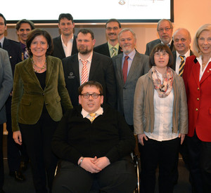 Gruppenbild von der Verleihung der Sportplakette des Landes Rheinland-Pfalz; Bild: Torsten Silz / © Staatskanzlei; Bild: Torsten Silz / © Staatskanzlei
