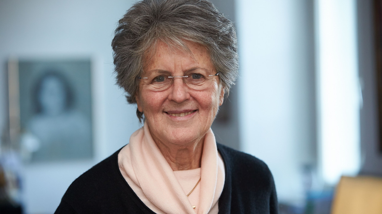 Dr. Lea Ackermann