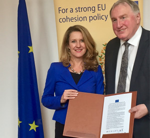 Staatssekretärin Heike Raab mit AdR-Präsident Karl-Heinz Lambertz