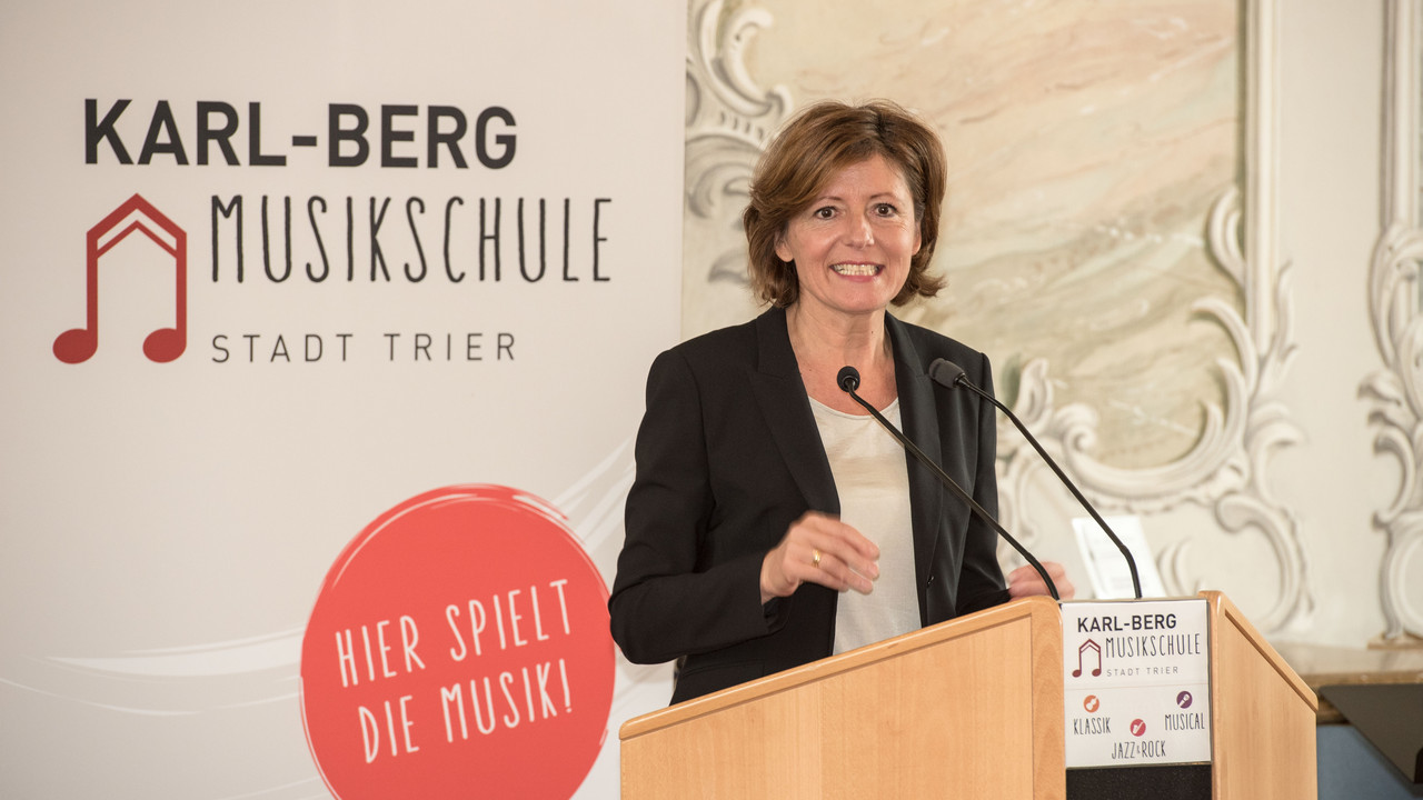 Ministerpräsidentin Malu Dreyer beim Jubiläum "50 Jahre Karl-Berg-Musikschule" in Trier