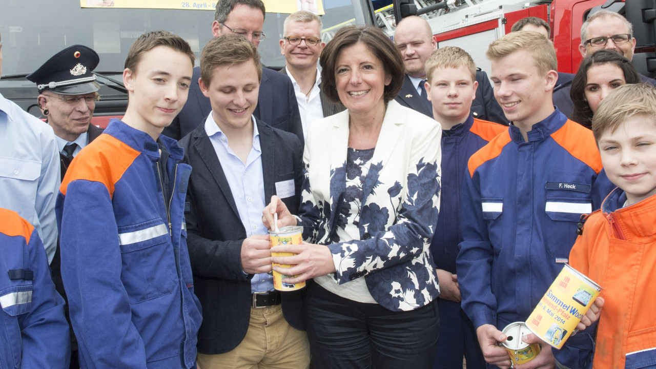 Ministerpräsidentin Dreyer startet die Jugendsammelwoche; Bild: Peter Pulkowski