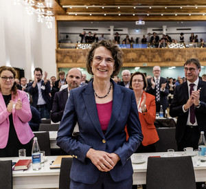 Prof. Dr. Christiane Tietz, Professorin für Systematische Theologie an der Universität Zürich, zur neuen Kirchenpräsidentin gewählt.