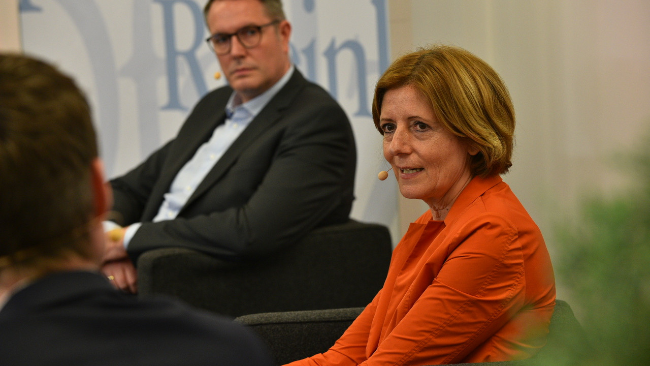 Ministerpräsidentin Malu Dreyer und Alexander Schweitzer, Minister für Arbeit, Soziales, Transformation und Digitales