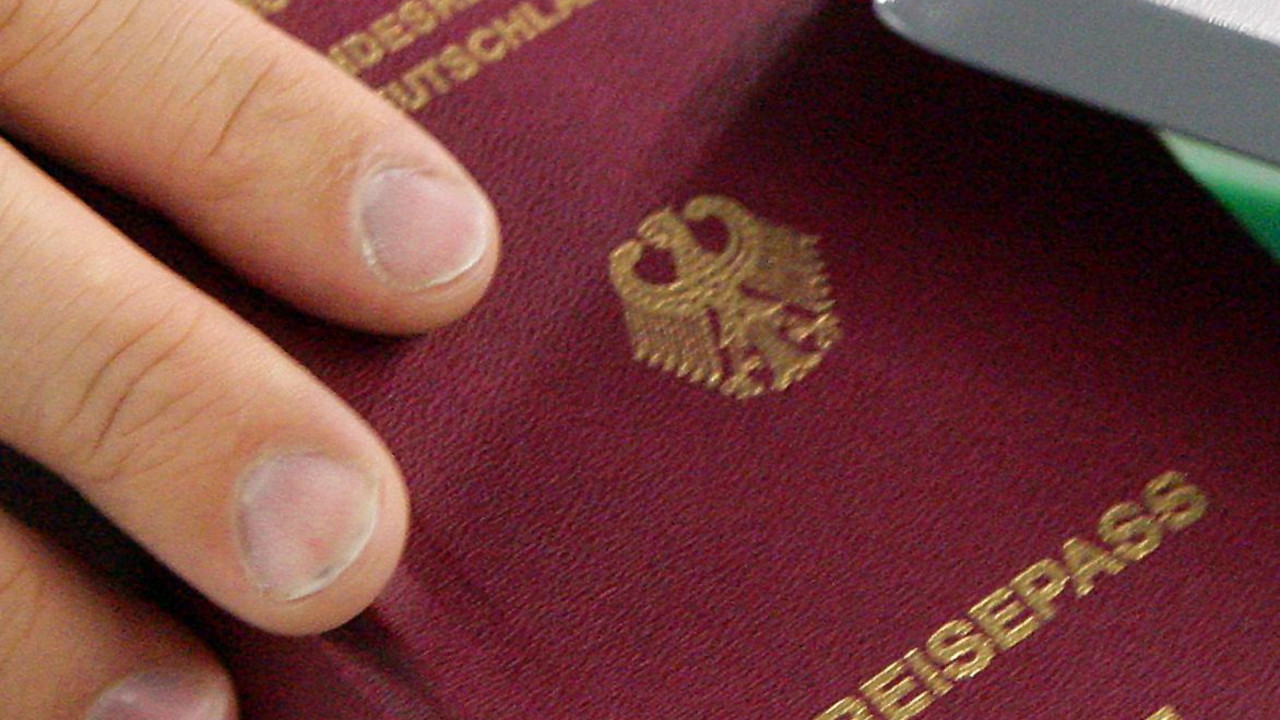 Reisepass; Bild: dpa