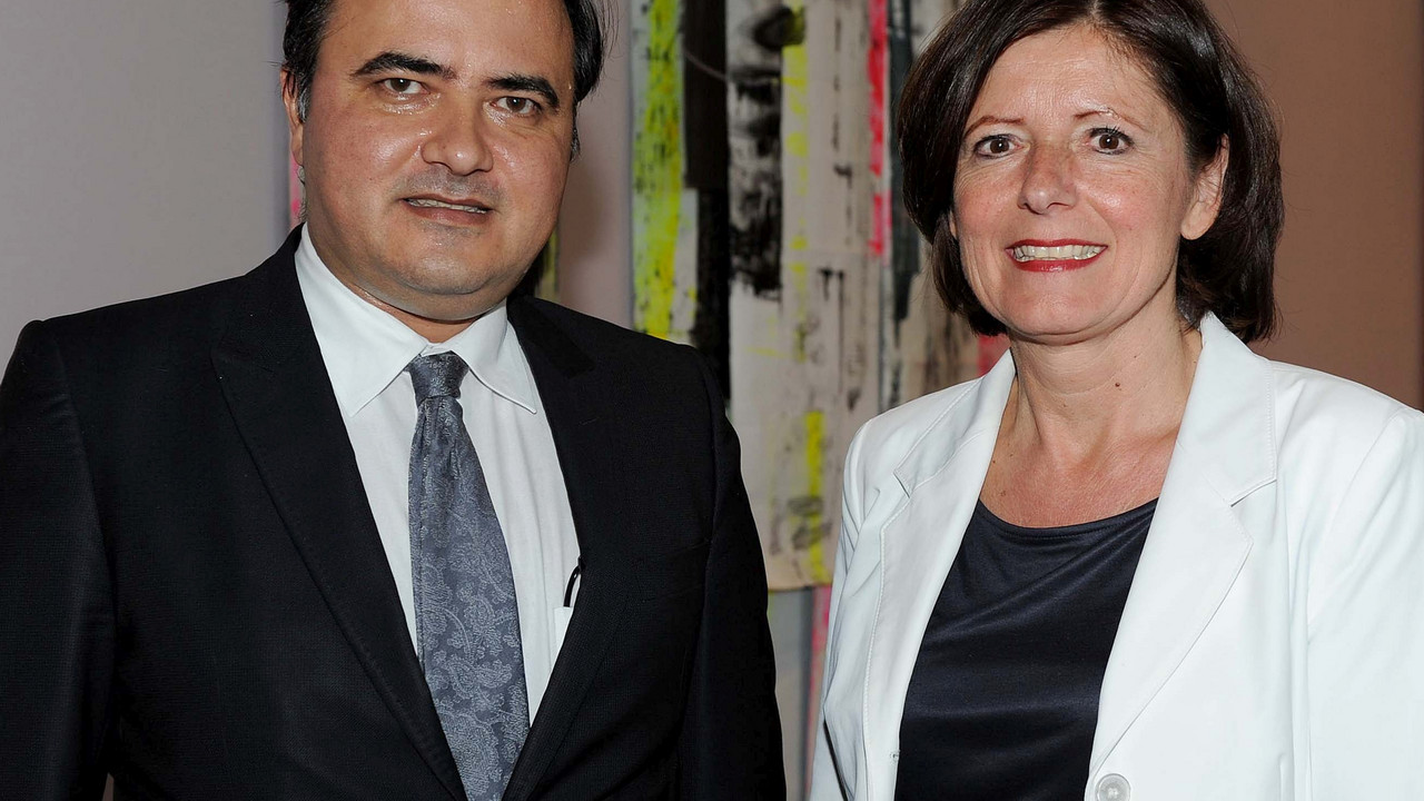 Generalkonsul Aslan Alper Yüksel und Ministerpräsidentin Malu Dreyer; Bild: Kristina Schäfer