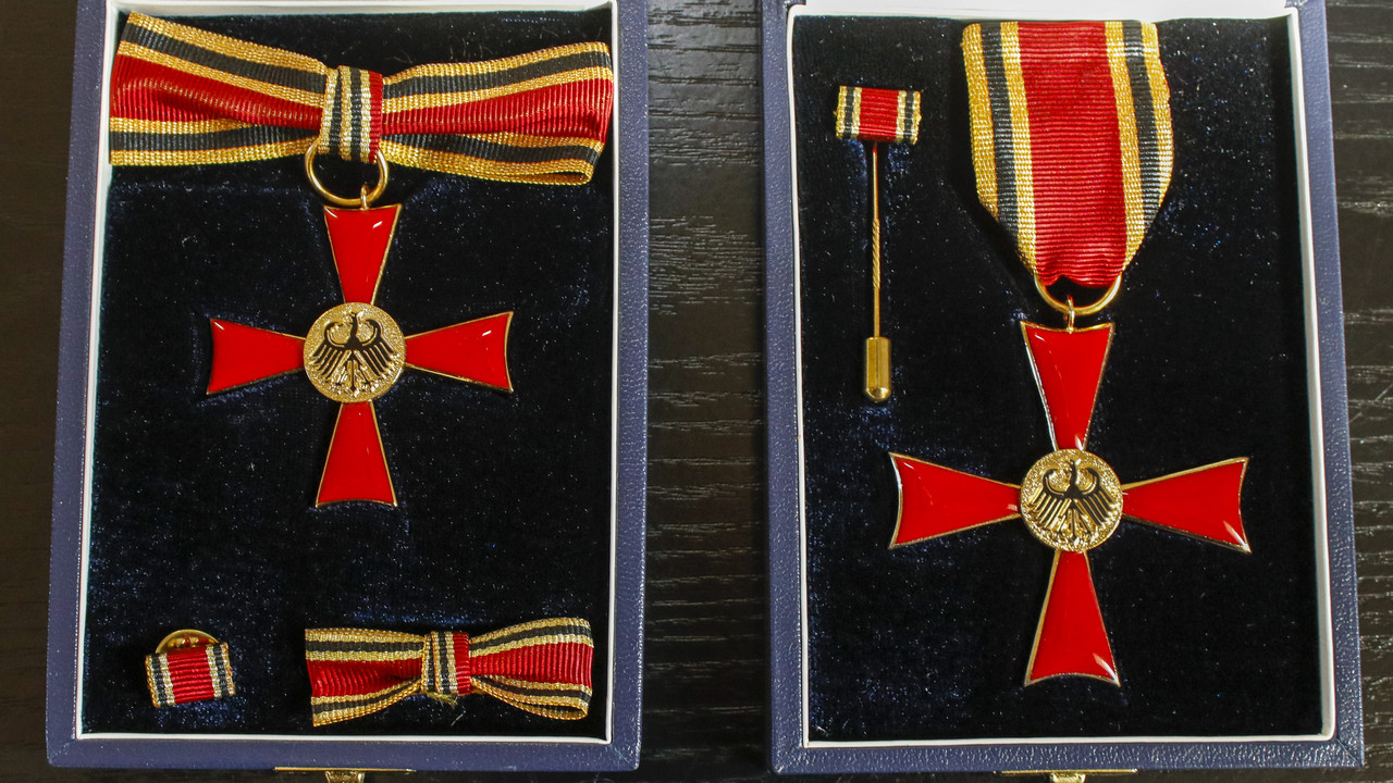 Das Bundesverdienstkreuz am Bande