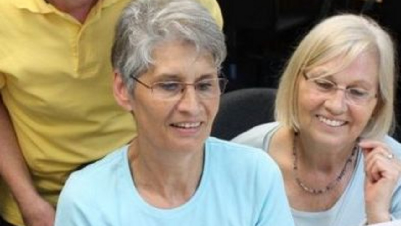 Ältere Menschen am PC; Bild: rlp-Archiv