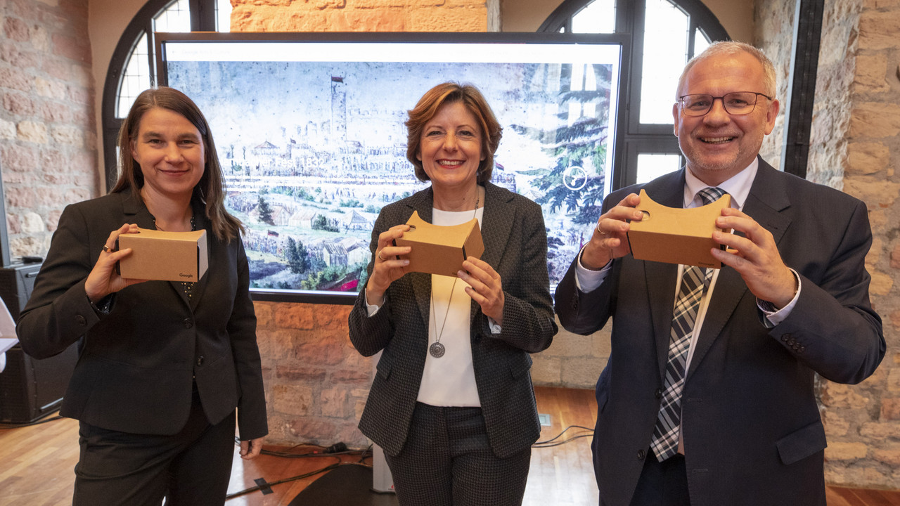 PK Digitalisierung des Hambacher Schlosses und virtueller Rundgang mit Google Arts & Culture
