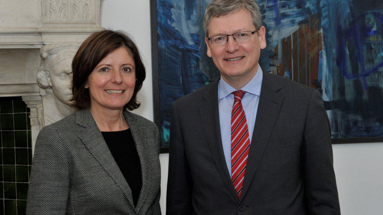 Ministerpräsidentin Malu Dreyer mit EU-Kommissar László Andor; Bild: Landesvertretung